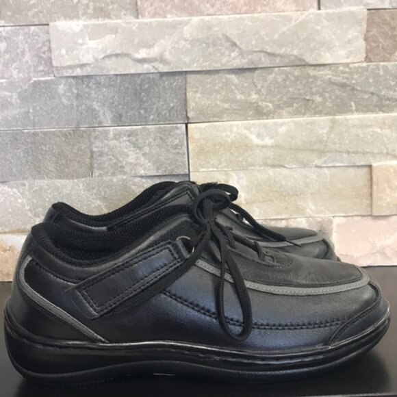 ORTHOFEET Women's Leather Tieless Walking Shoes - Picture 4 of 8